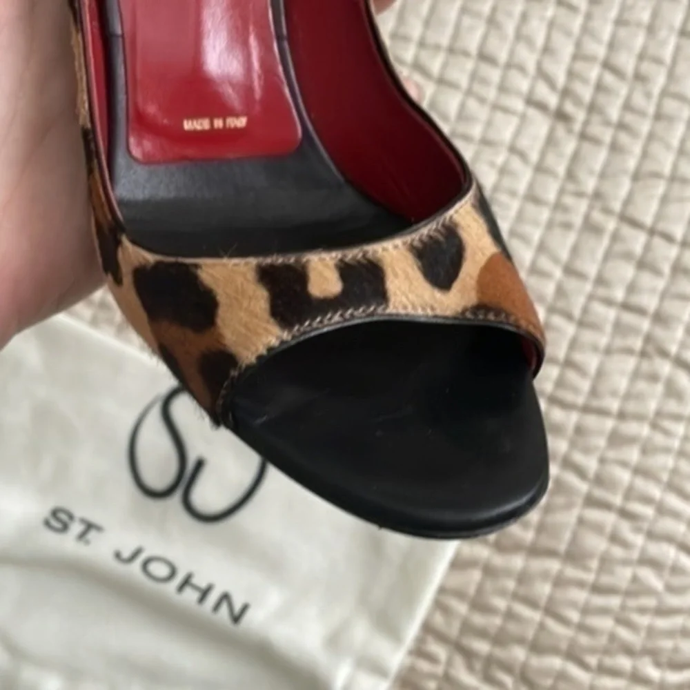 St. John worn once